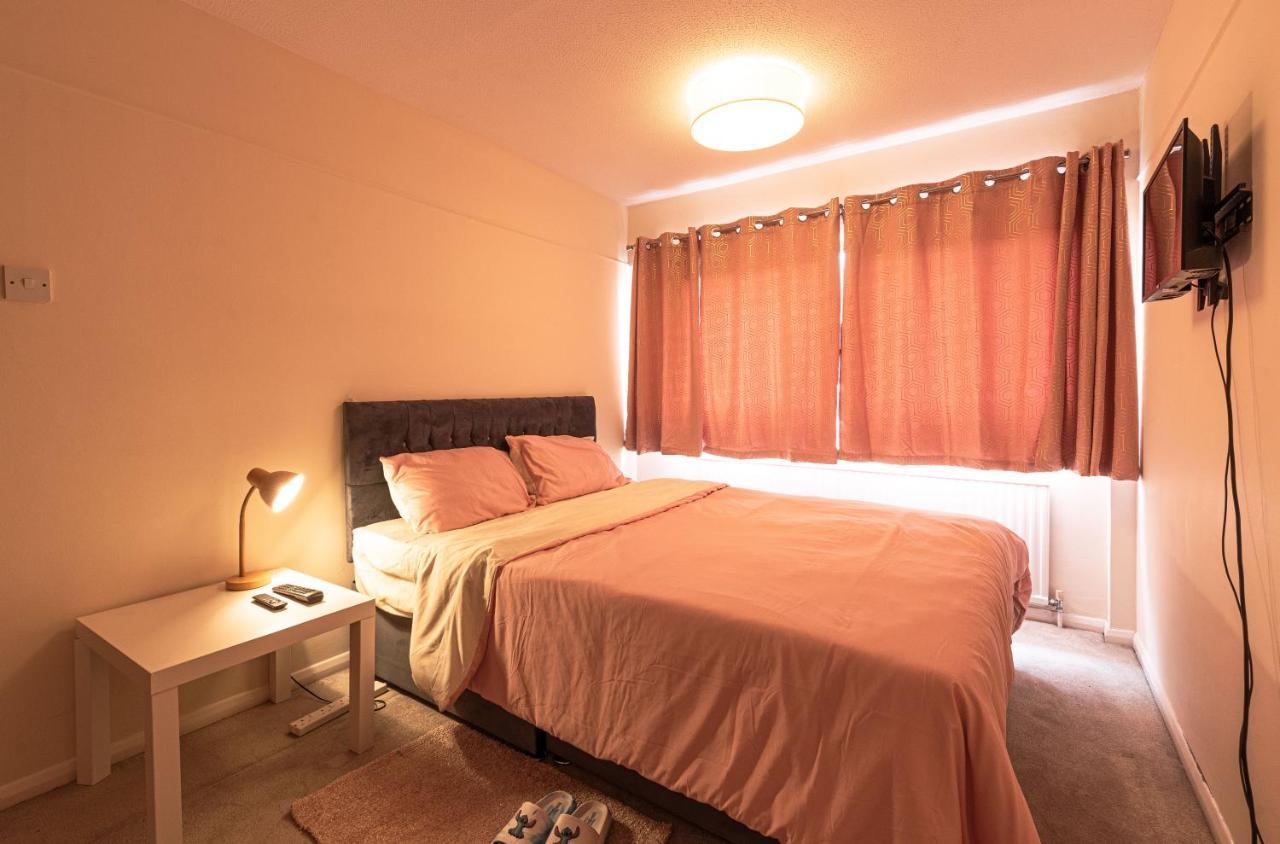 Professional House Apartment Грейвсенд Екстериор снимка